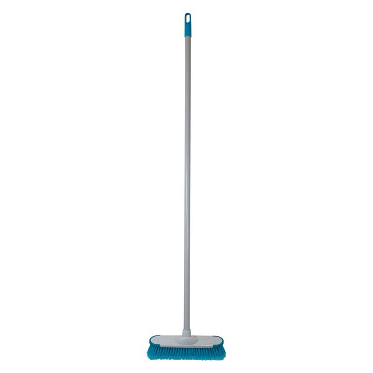 Plastic broom